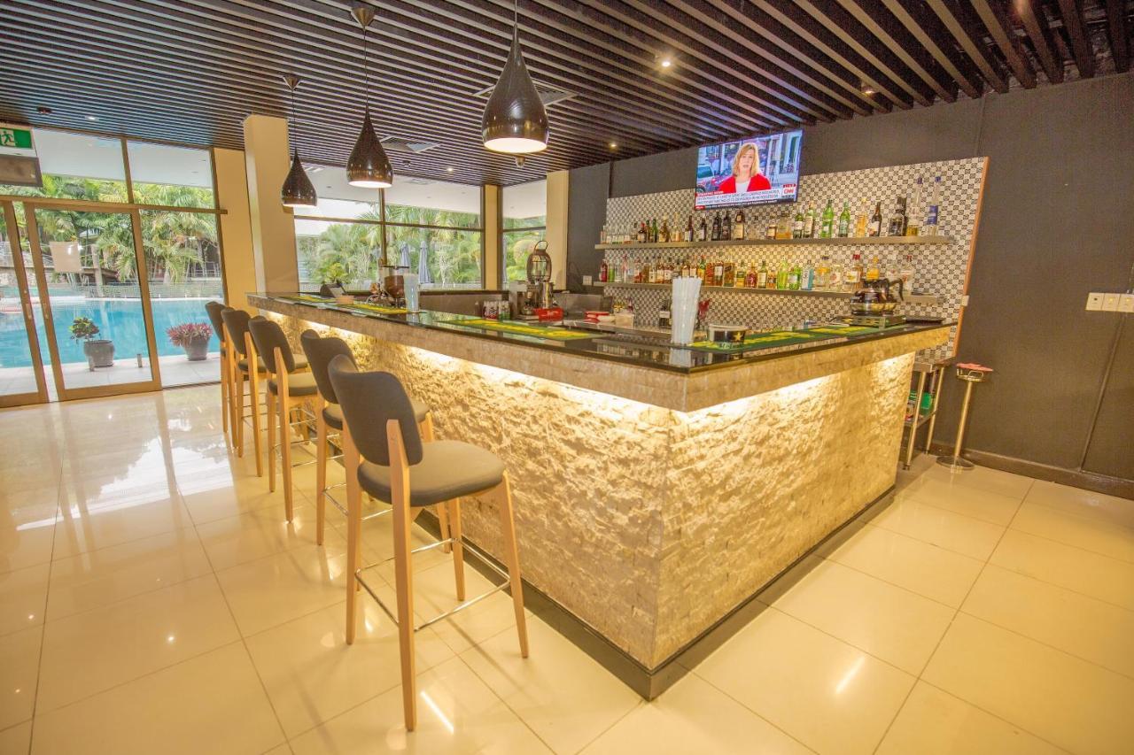 פורט מורסבי Gateway Hotel מראה חיצוני תמונה