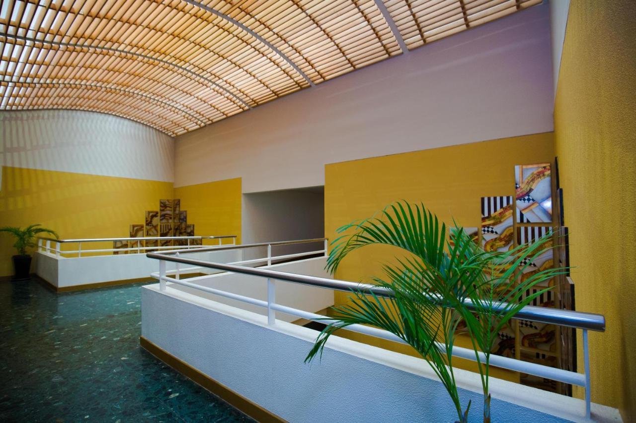 פורט מורסבי Gateway Hotel מראה חיצוני תמונה