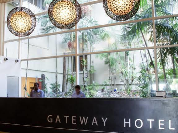פורט מורסבי Gateway Hotel מראה חיצוני תמונה